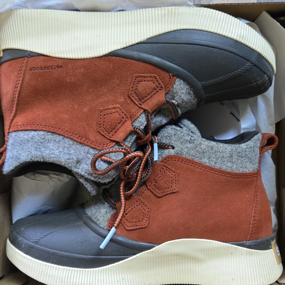 Sorel Women's Waterproof Boots